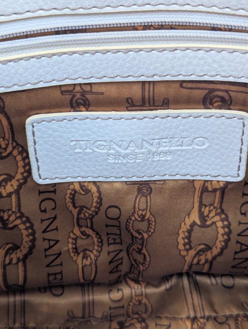 Tignanello Pale Beige Leather Shoulder Bag with Front Zip Pocket - Picture 10 of 13